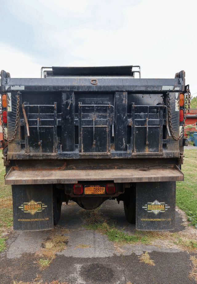 Image of International WorkStar 7600 equipment image 3