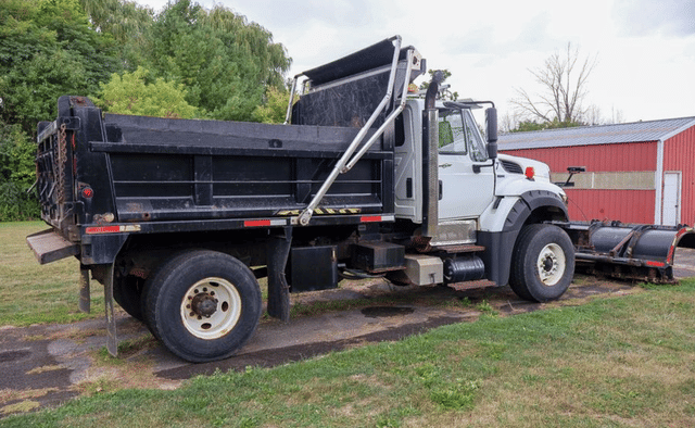 Image of International WorkStar 7600 equipment image 4