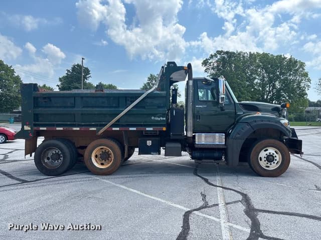 Image of International WorkStar 7600 equipment image 3