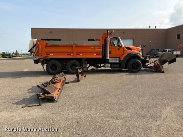 Image of International WorkStar 7600 equipment image 3