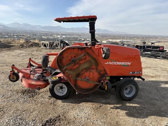 Image of Jacobsen R-311T equipment image 1