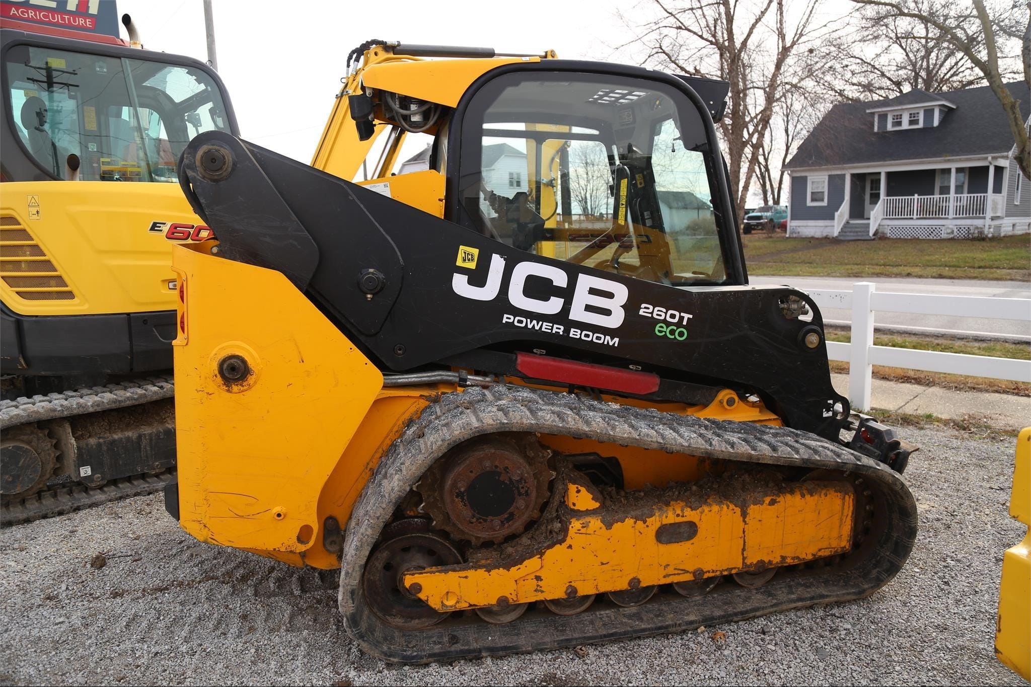 2013 JCB 260T Equipment Image0