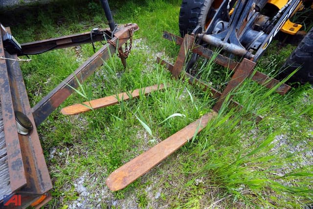 Image of JCB 406B equipment image 4