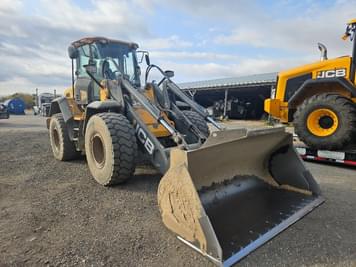 Main image JCB 437HT
