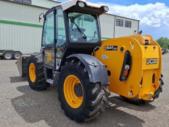 Image of JCB 541-70 Agri Plus equipment image 2