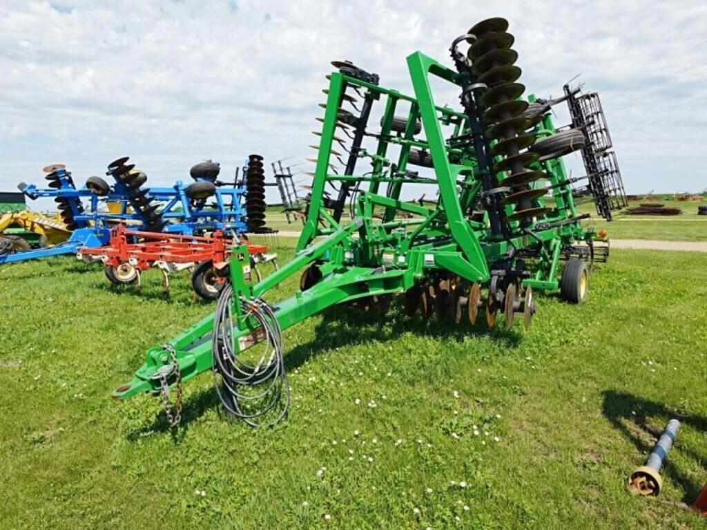 Image of John Deere 2310 Primary image