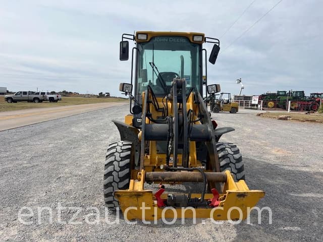 Image of John Deere 244J equipment image 1