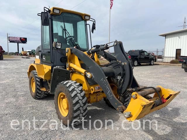 Image of John Deere 244J equipment image 2
