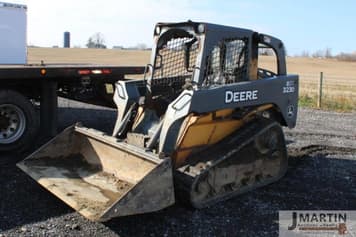 Main image John Deere 323D