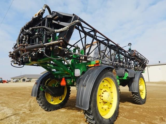 Image of John Deere 4940 equipment image 2