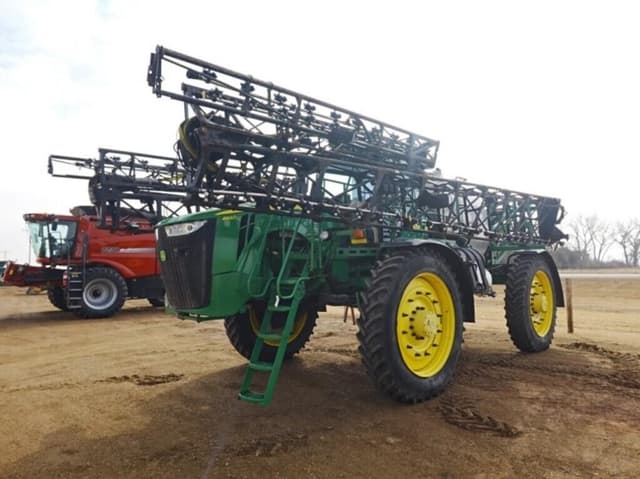 Image of John Deere 4940 equipment image 3