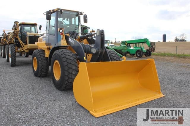 Image of John Deere 544K equipment image 1
