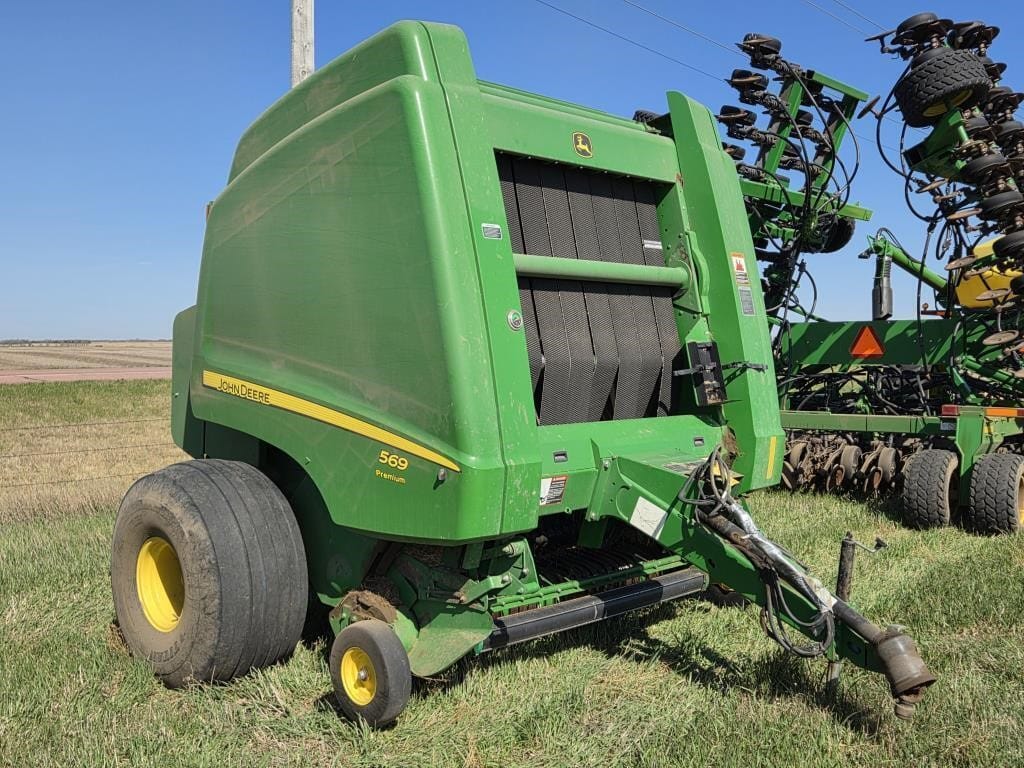 2013 John Deere 569 Premium Equipment Image0