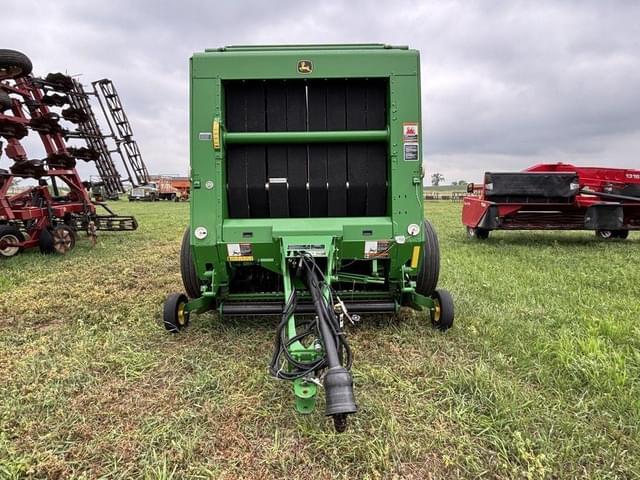 Image of John Deere 569 equipment image 1