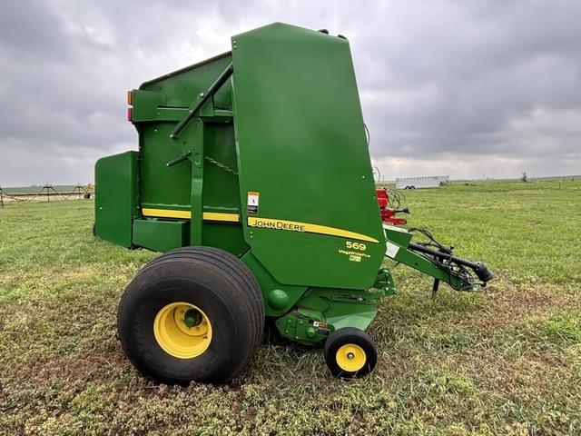 Image of John Deere 569 equipment image 3
