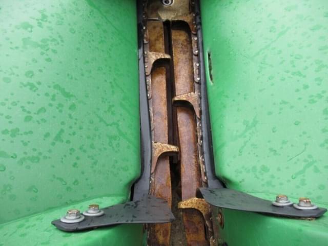Image of John Deere 608C equipment image 4