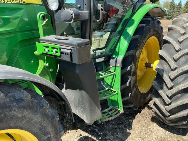 Image of John Deere 6125R equipment image 4
