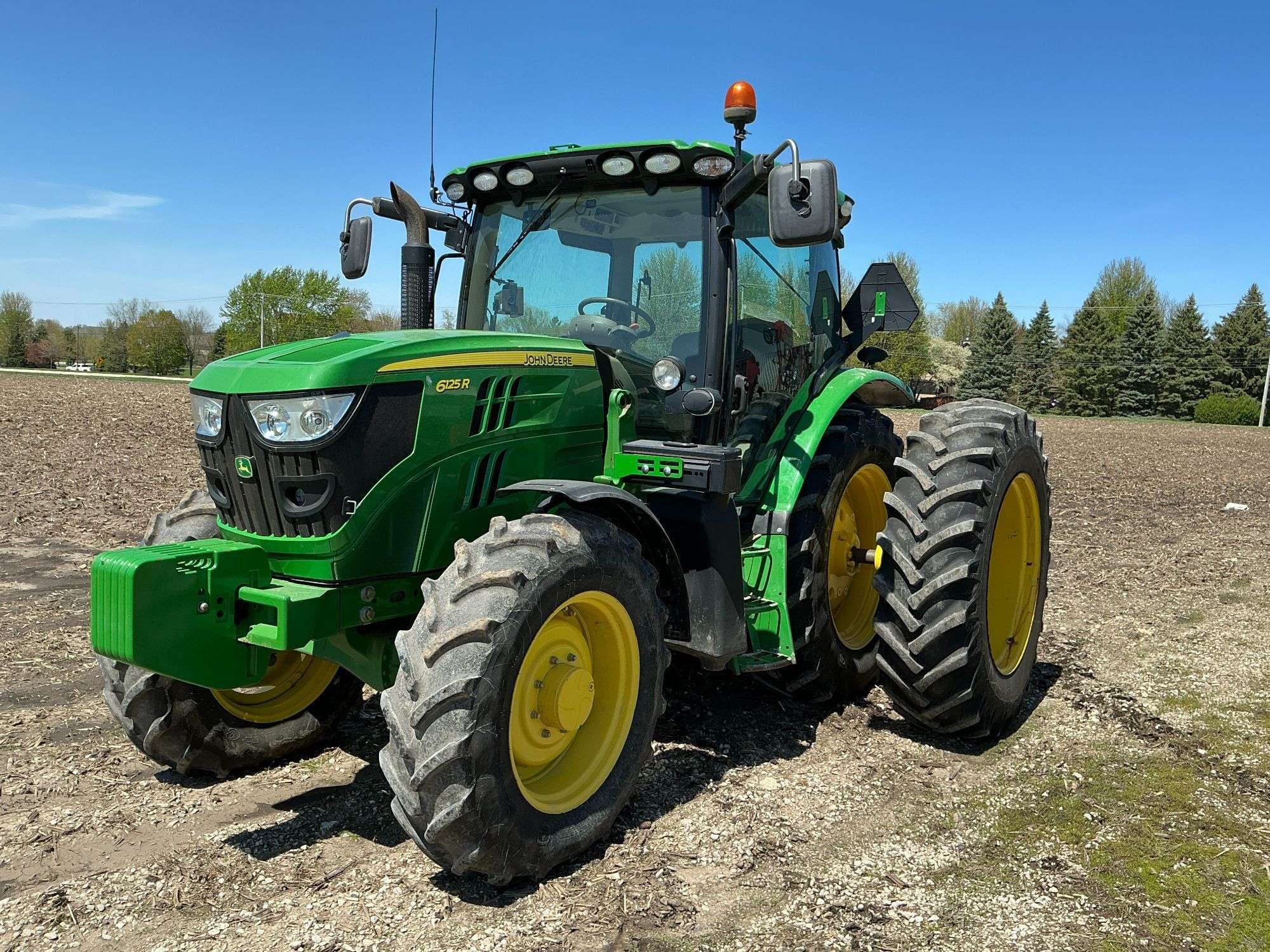 2013 John Deere 6125R Equipment Image0
