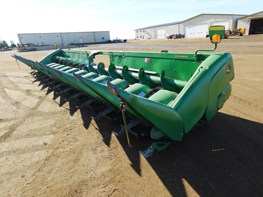 2013 John Deere 612C Equipment Image0