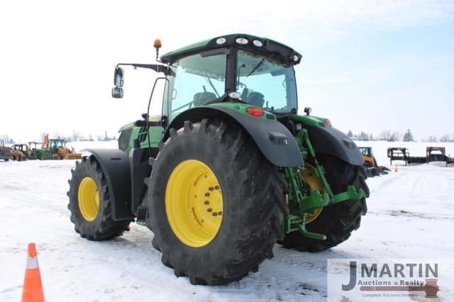 Image of John Deere 6190R equipment image 3