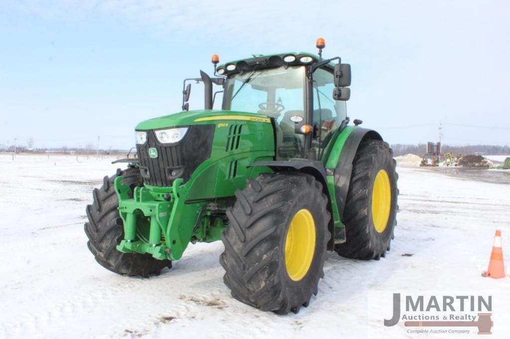 2013 John Deere 6190R Equipment Image0