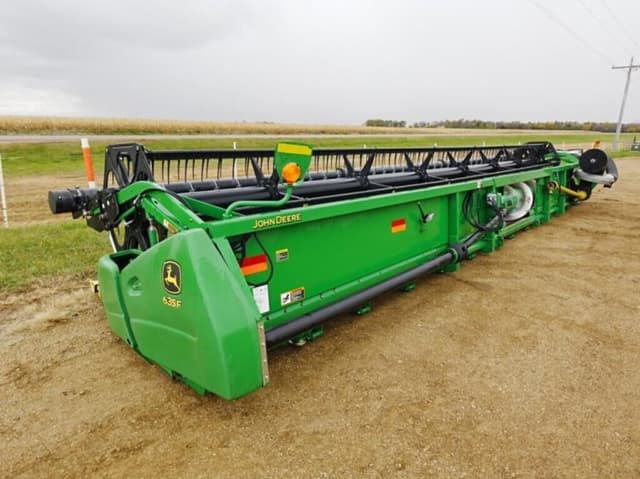 Image of John Deere 635F equipment image 1