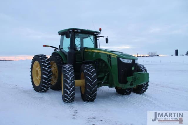 Image of John Deere 8335R equipment image 1