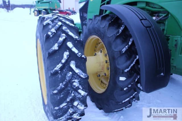 Image of John Deere 8335R equipment image 4