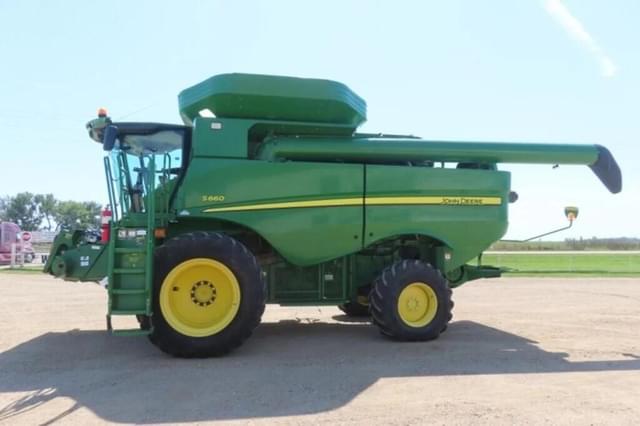 Image of John Deere S660 equipment image 1