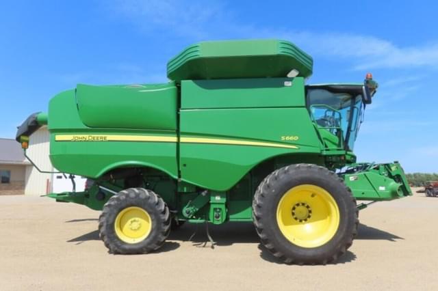 Image of John Deere S660 equipment image 3