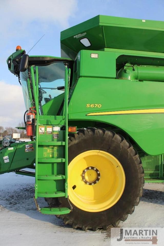 Image of John Deere S670 equipment image 4