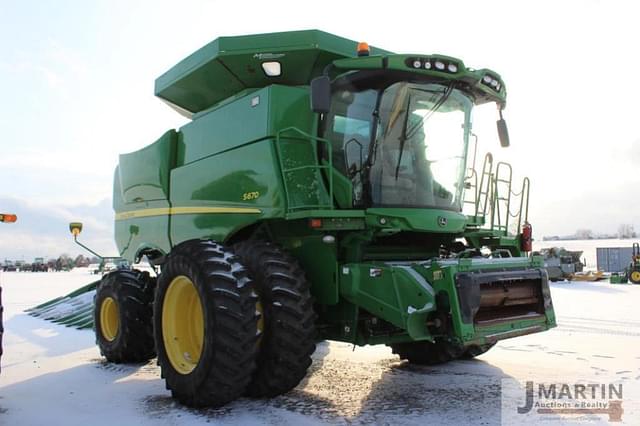 Image of John Deere S670 equipment image 1