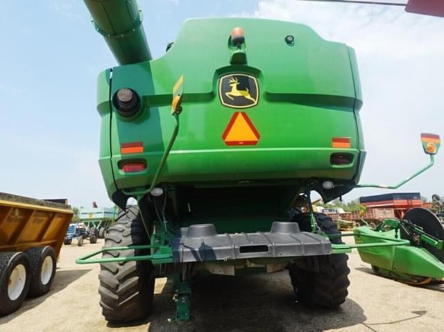 Image of John Deere S680 equipment image 4