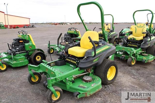 Image of John Deere Z915B equipment image 1