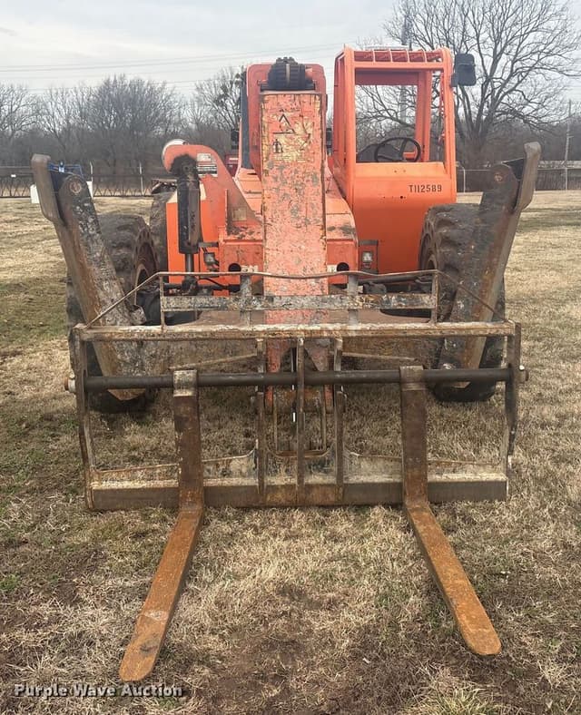 Image of JLG 10042 equipment image 1