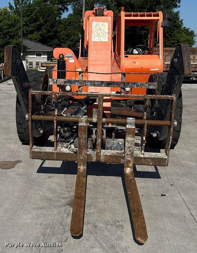 Image of JLG 10054 equipment image 1