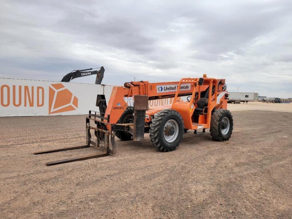 2013 JLG 10054 Equipment Image0