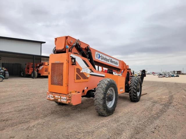 Image of JLG 10054 equipment image 4