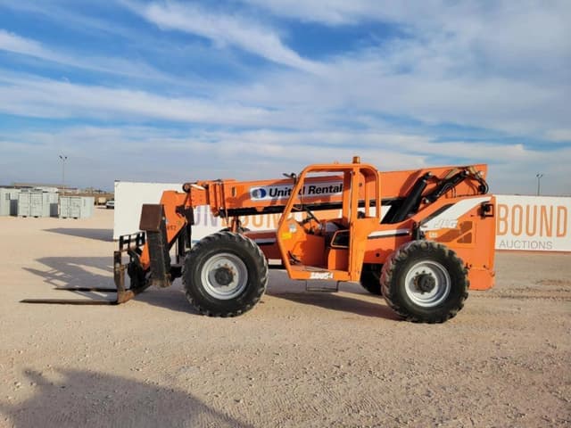 Image of JLG 10054 equipment image 1