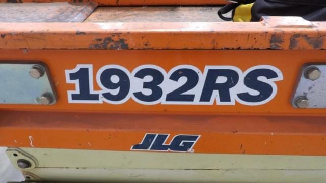 Image of JLG 1932R  equipment image 2