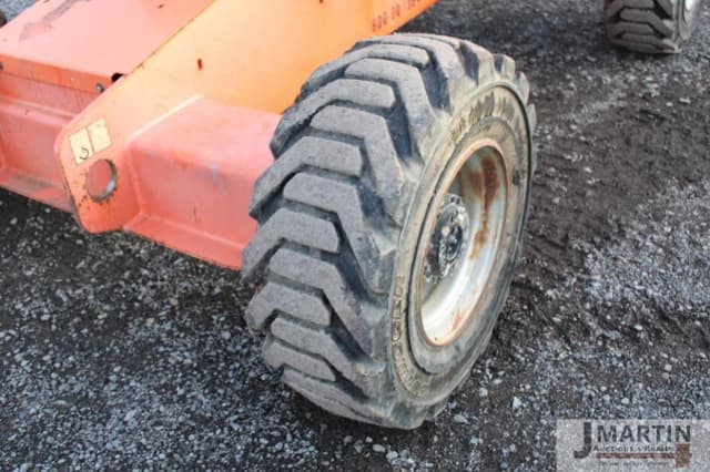 Image of JLG 400S equipment image 4