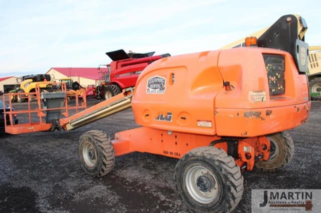 Image of JLG 400S equipment image 3