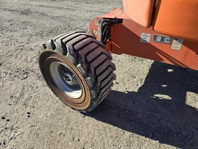 Image of JLG 450AJ equipment image 4