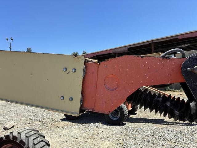 Image of JLG 600AJ equipment image 4