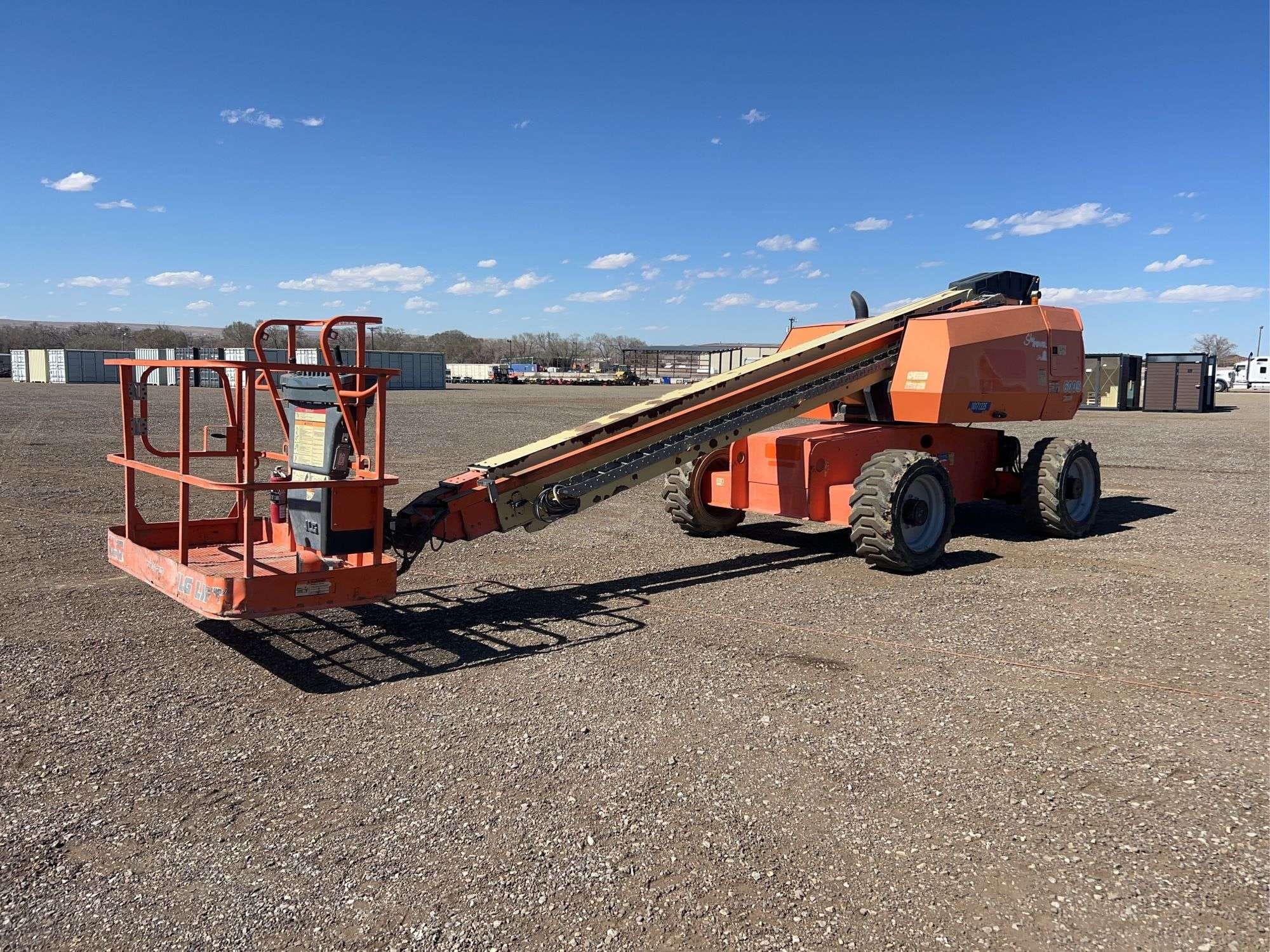 2013 JLG 600S Equipment Image0