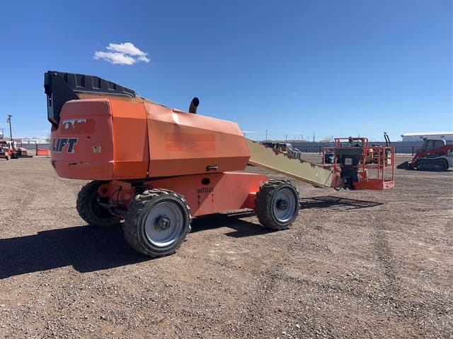 Image of JLG 600S equipment image 2