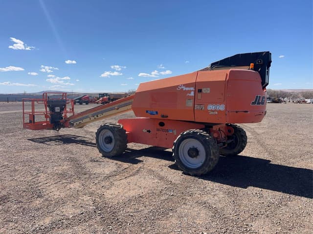 Image of JLG 600S equipment image 3