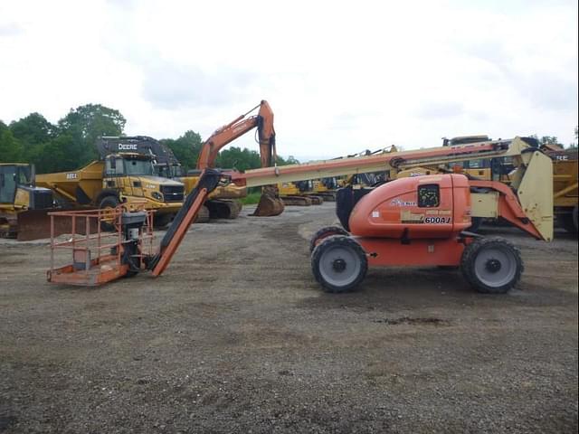 Image of JLG 600AJ equipment image 2