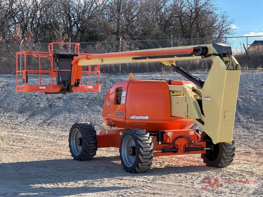 2013 JLG 600AJ Equipment Image0