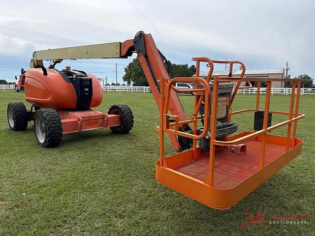 Image of JLG 600AJ equipment image 4